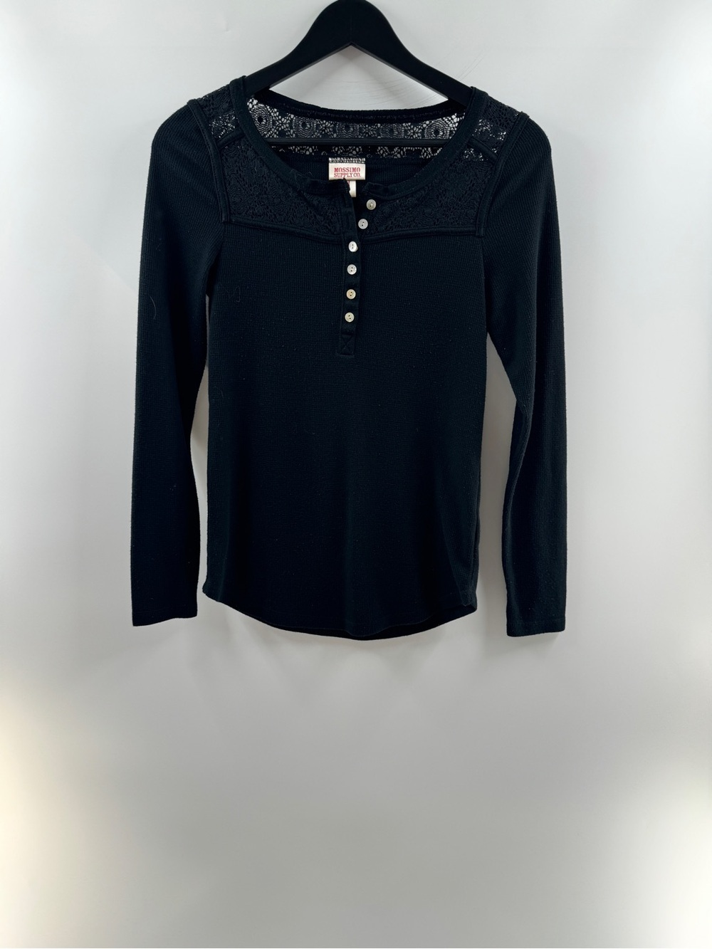 Mossimo Supply Co Black Henley Long Sleeve Top – Women’s Medium
